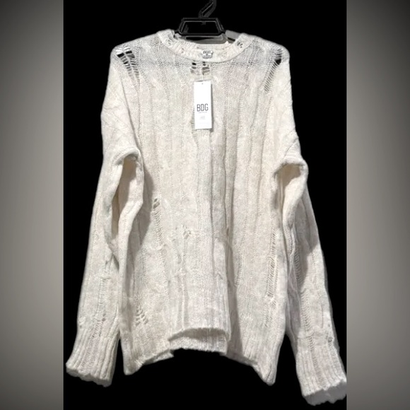 Adorable distressed women’s urban outfitters sweater! - Picture 1 of 3